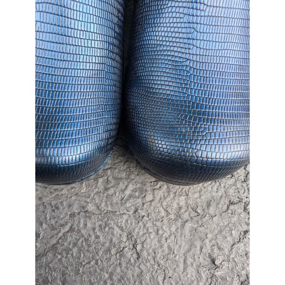 Sanita Women's Navy Embossed Leather Clogs Mules Sz 38/7 Navy Blue Nursing - Picture 5 of 10